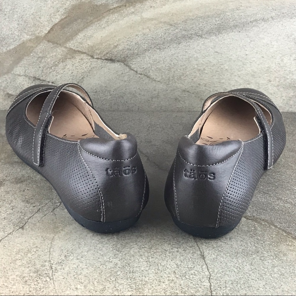NEW Taos Scamp Mary Jane Flats - Picture 5 of 14
